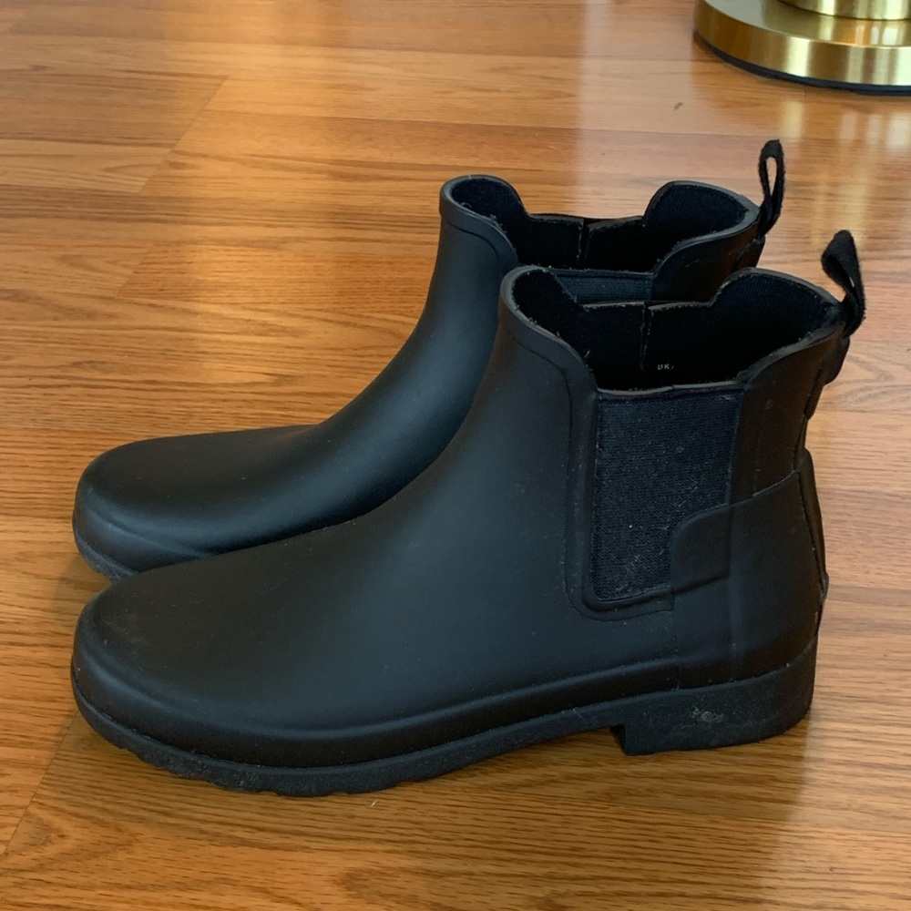 Hunter black rainbooks size US 7 ankle
